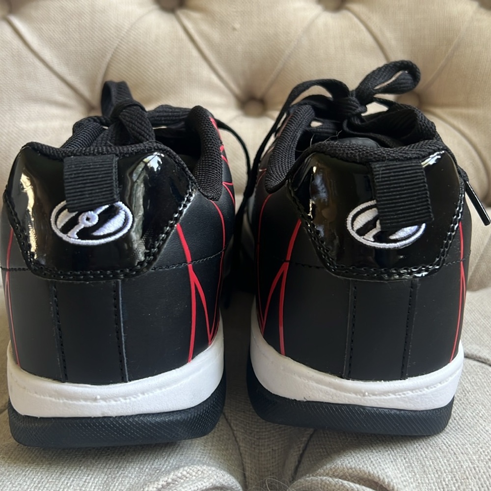 NWOT Marvel Split Spiderman Youth Heelys - Picture 6 of 10